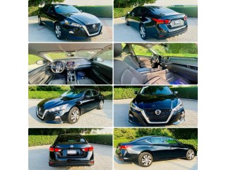 For sale, Nissan Altima, model 2021, imported