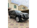 cadillac-escalade-platinum-year-2018-gcc-small-1