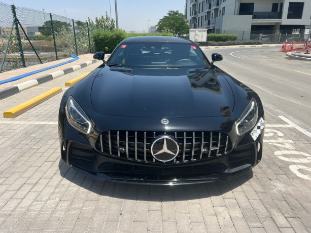 mercedes-amg-gtr-2018-model-big-2