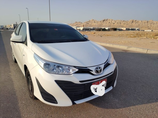 for-sale-toyota-yaris-2019-model-big-1