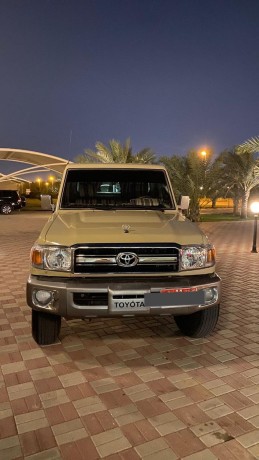 vehicle-name-land-cruiser-model-2009-big-1