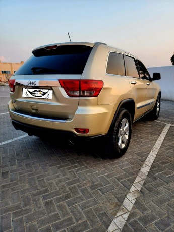 for-sale-jeep-grand-cherokee-model-2011-big-0