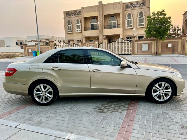 mercedes-benz-e300-for-sale-2011-model-gulf-big-2