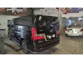 toyota-granvia-2020-small-1