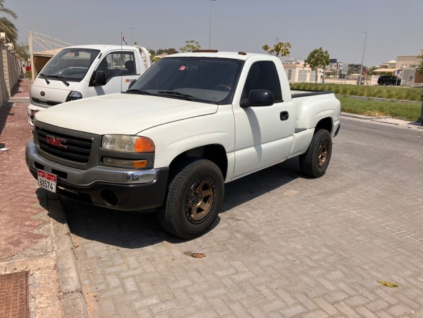 for-sale-chevrolet-with-gmc-logo-model-2000-big-0