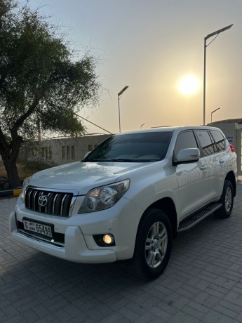 toyota-prado-2010-big-0