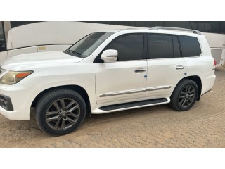 Lexus LX570 GCC 2014 Model