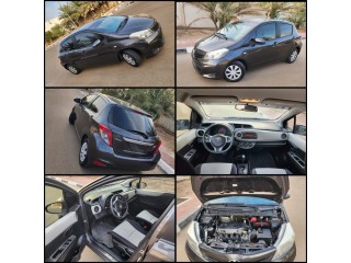 TOYOTA YARIS 2012