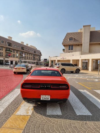 dodge-challenger-2021-big-1