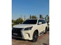 lexus-lx-570-2020-small-2