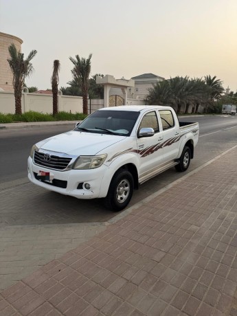 toyota-hilux-2014-big-0