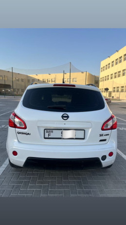 nissan-qashqai-se-2011-big-0