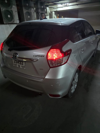 toyota-yars-hatch-back-big-1
