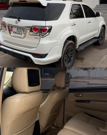 toyota-fortuner-trd-v6-2015-big-0