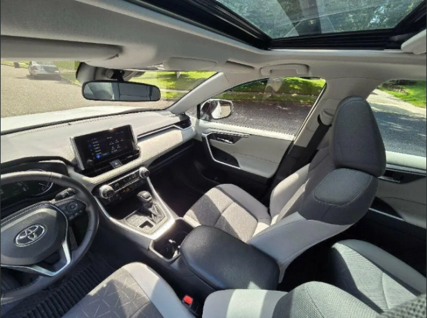 2025-toyota-rav4-xle-full-options-gulf-model-big-1