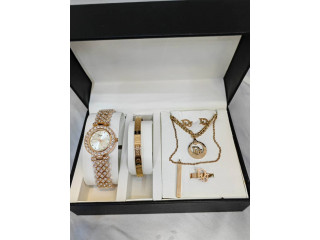 Watch set with accessories