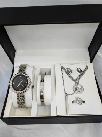 watch-set-with-accessories-big-2
