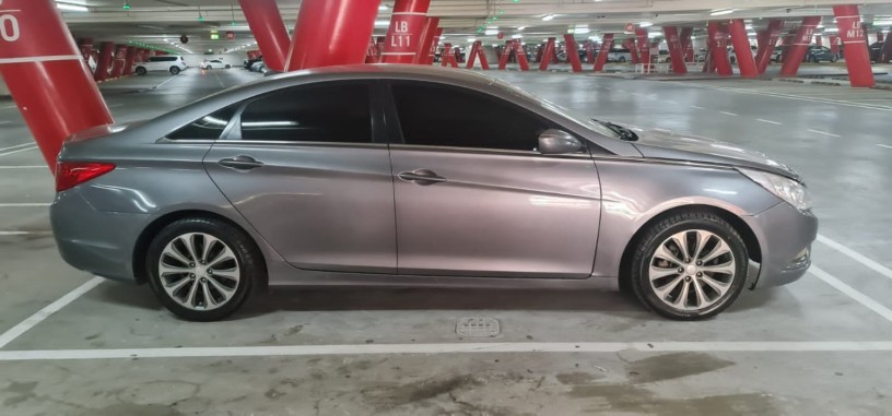 hyundai-sonata-ward-2011-model-mileage-130000-km-big-0