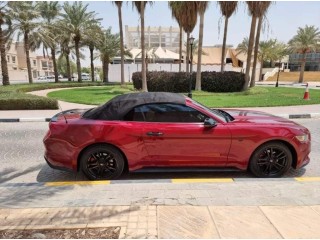 Ford Mustang Premium, 2015 model, EcoBoost V4 coupe