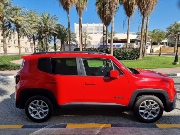 jeep-renegade-2018-model-mileage-99-thousand-km-big-1