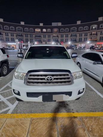 toyota-sequoia-gcc-2011-model-296000-km-big-2