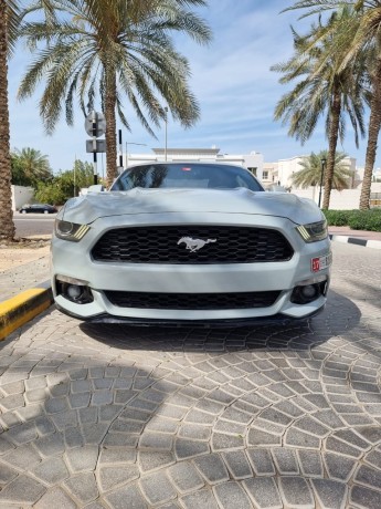 ford-mustang-2016-model-mileage-200000-km-big-2