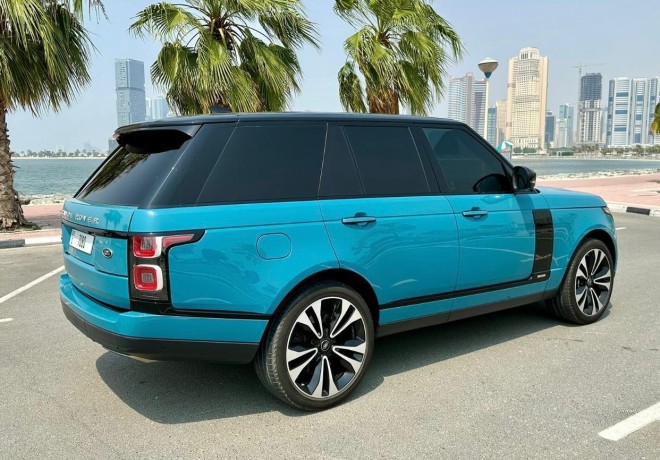 range-rover-vogue-supercharge-autobiography-fifty-edition-2021-model-big-2