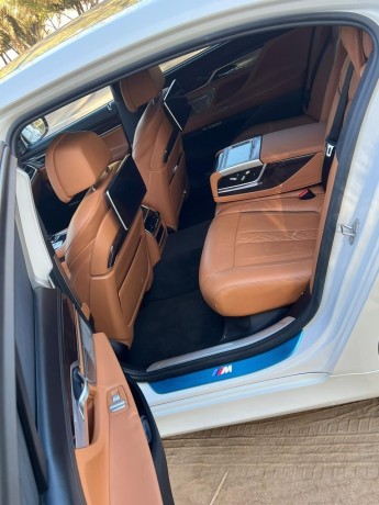 for-sale-bmw-750li-model-2018-gulf-big-0