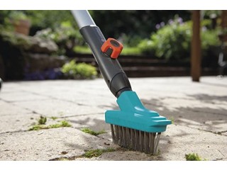 GARDENA combisystem Joint Brush M: Ideal garden assistant for easy removal of moss from paving joints and wall edges; with scraping edge