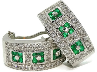 Impressive ladies earrings with genuine diamonds and emeralds set in 18k