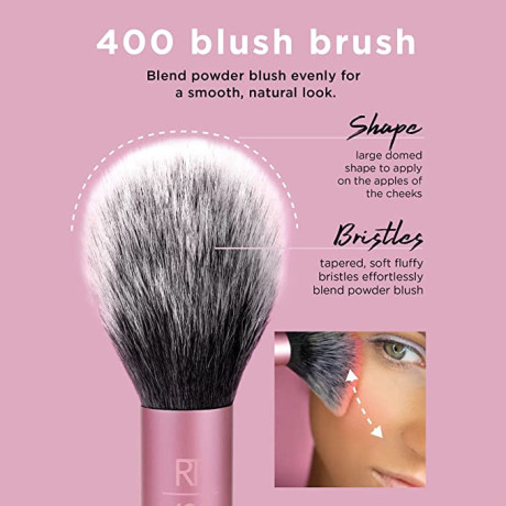 real-techniques-everyday-essentials-plus-brush-big-1