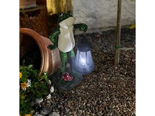 Goodeco Frog Statue Solar Garden Ornaments Outdoor Frog Gifts with Solar Lantern Decor