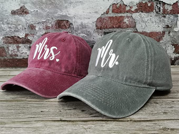 mr-and-mrs-baseball-hats-for-men-women-big-3